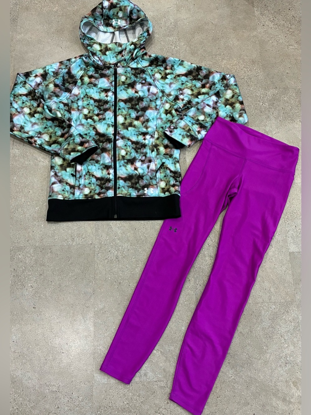 Womens UNDER ARMOUR “Storm” Jacket/Sweatshirt & Leggings, sz Small